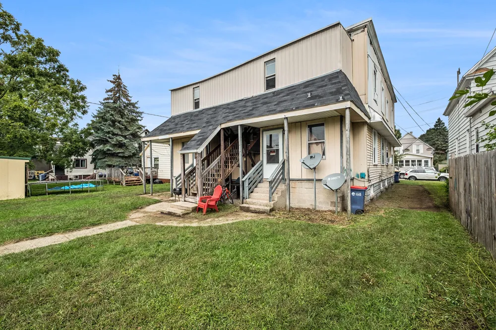 914 Courtney Street NW Grand Rapids, MI 49504