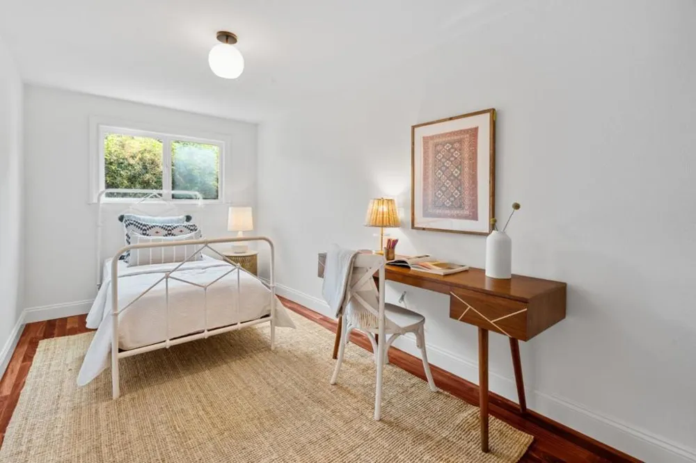 376 Pettis Avenue Mountain View, CA 94041