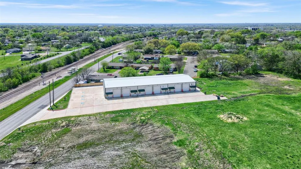 2410 Frisco Road Sherman, TX 75090