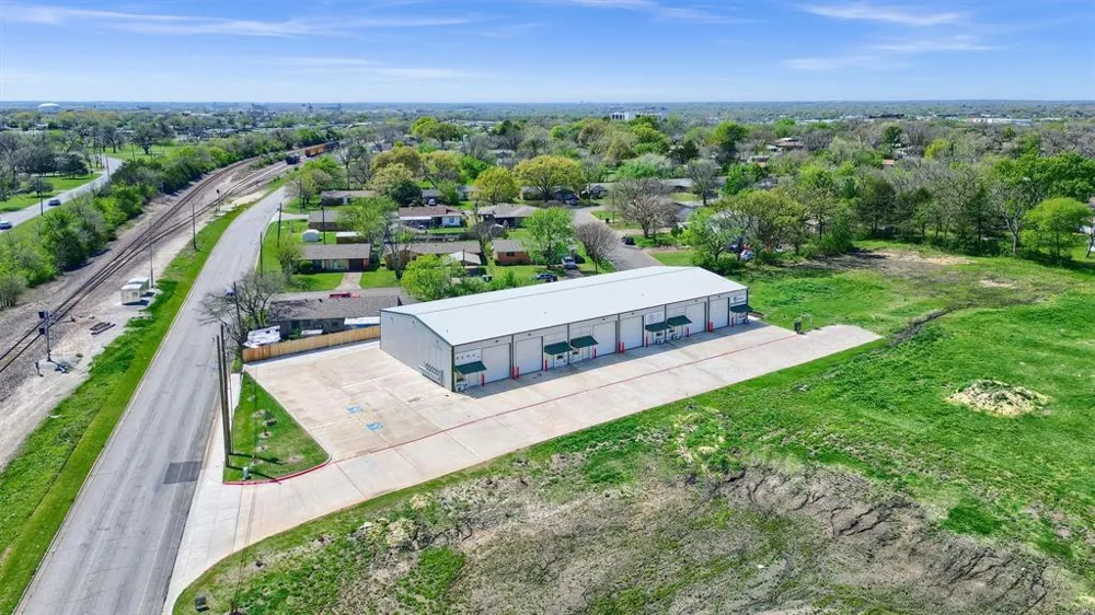 2410 Frisco Road Sherman, TX 75090
