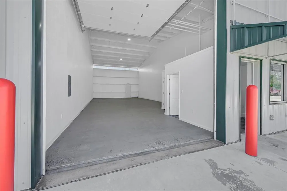 2410 Frisco Road Sherman, TX 75090