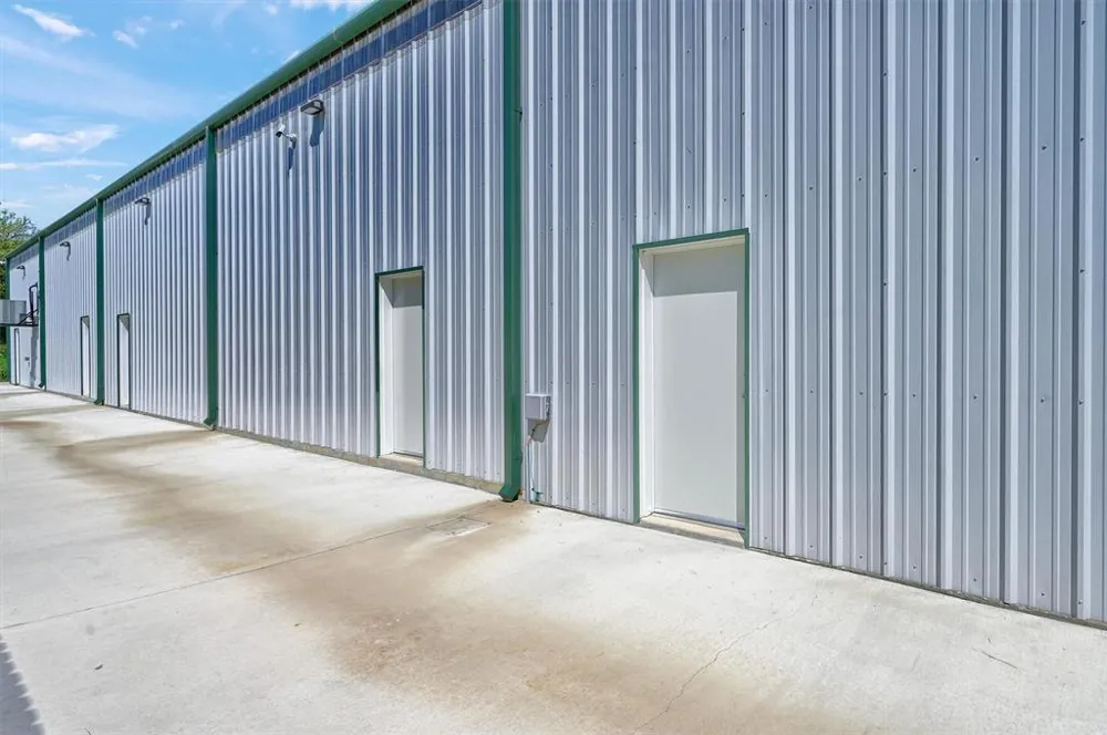 2410 Frisco Road Sherman, TX 75090