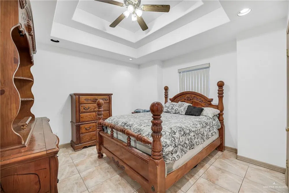 1069 E Alpha Street Roma, TX 78584
