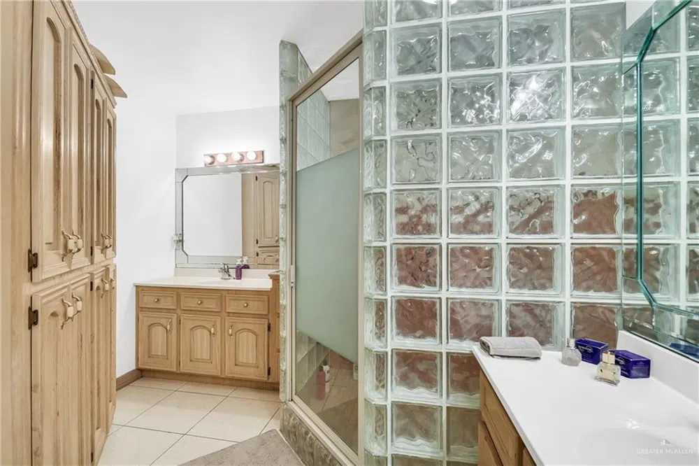 1069 E Alpha Street Roma, TX 78584