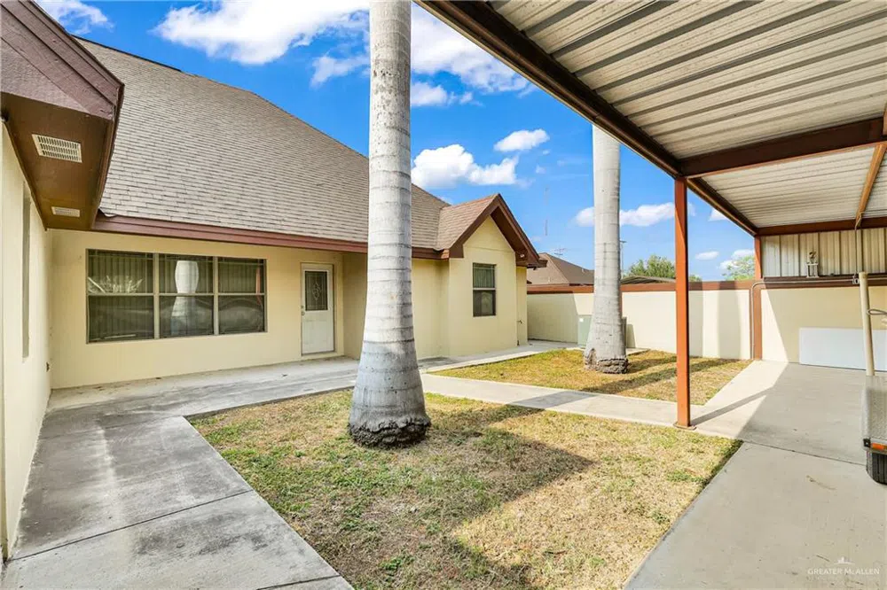 1069 E Alpha Street Roma, TX 78584