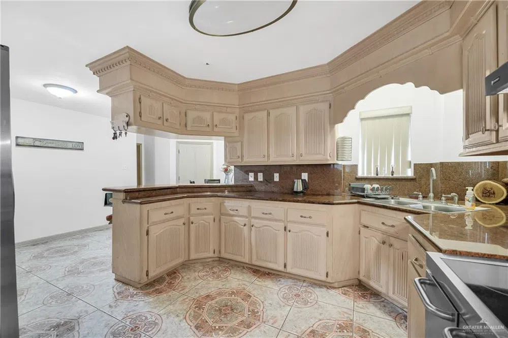 1069 E Alpha Street Roma, TX 78584