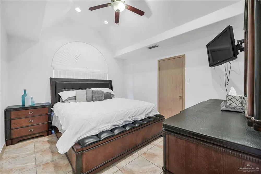 1069 E Alpha Street Roma, TX 78584