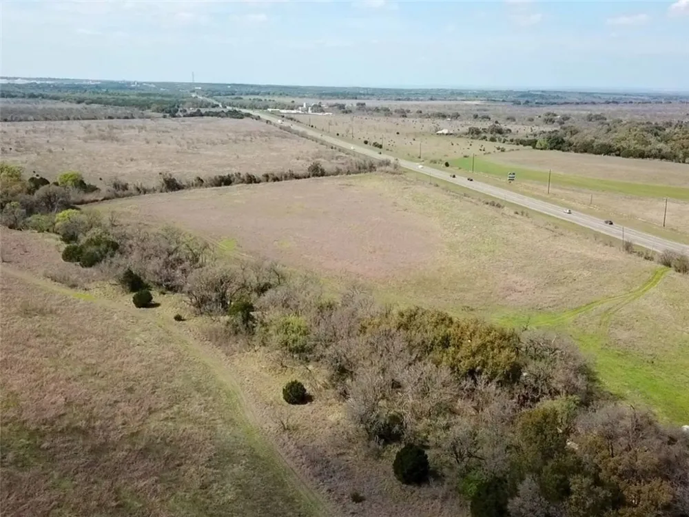 8530 E Hwy. 71 Highway Spicewood, TX 78669