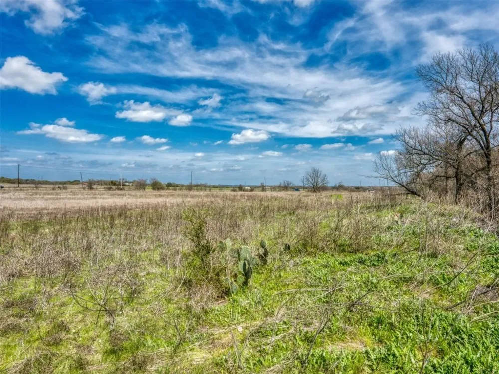 8530 E Hwy. 71 Highway Spicewood, TX 78669