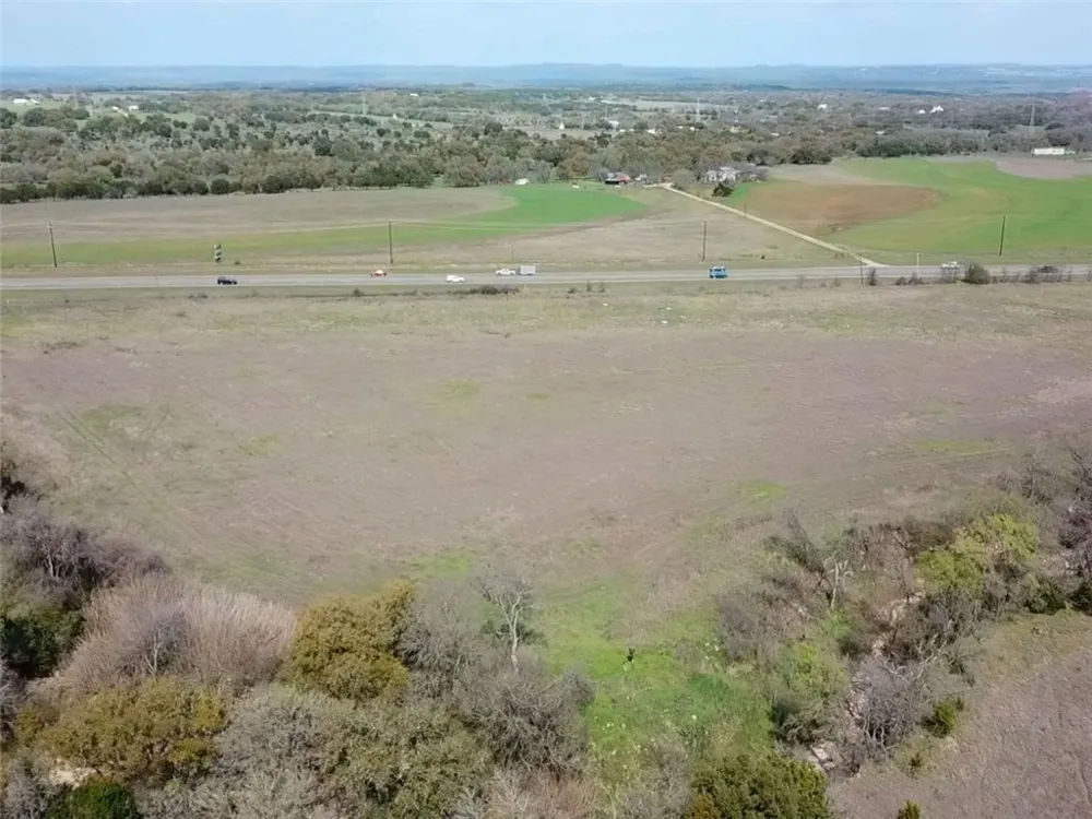 8530 E Hwy. 71 Highway Spicewood, TX 78669