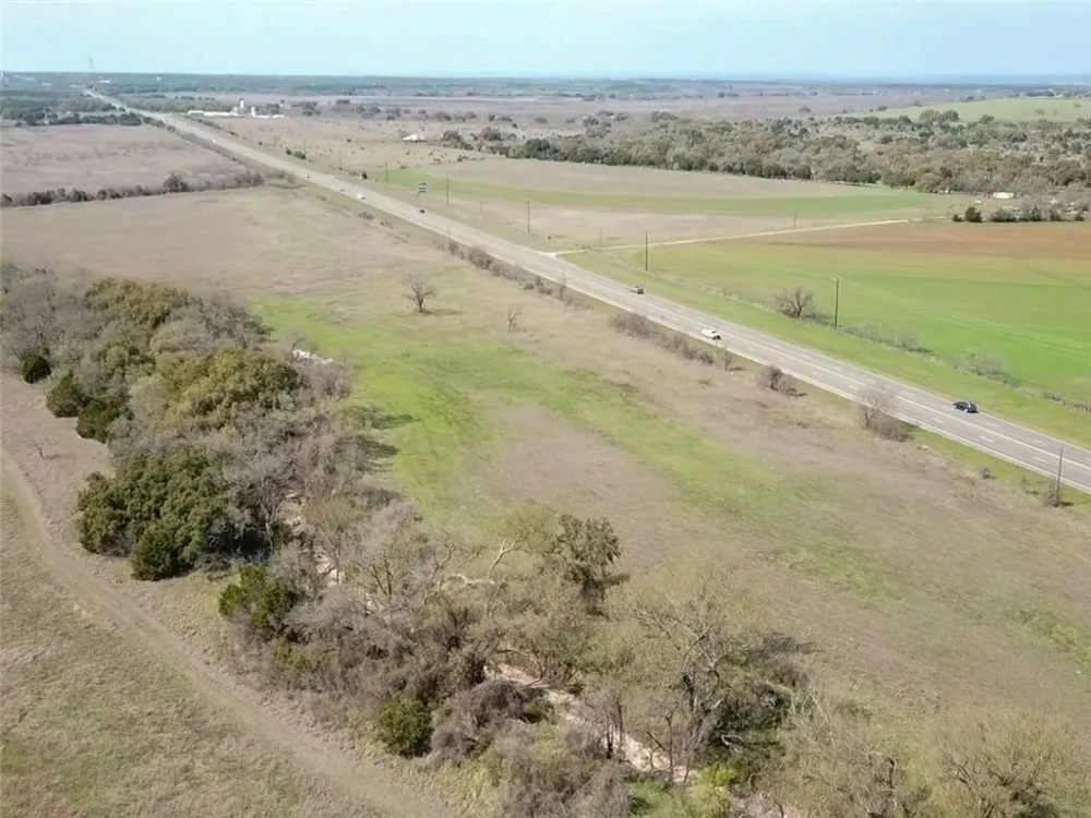 8530 E Hwy. 71 Highway Spicewood, TX 78669