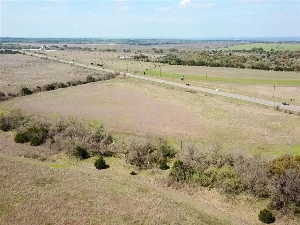 8530 E Hwy. 71 Highway Spicewood, TX 78669