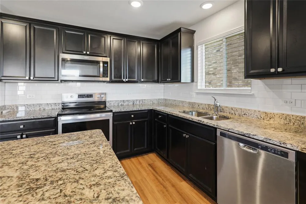 1309 Waggoner Drive Aubrey, TX 76227