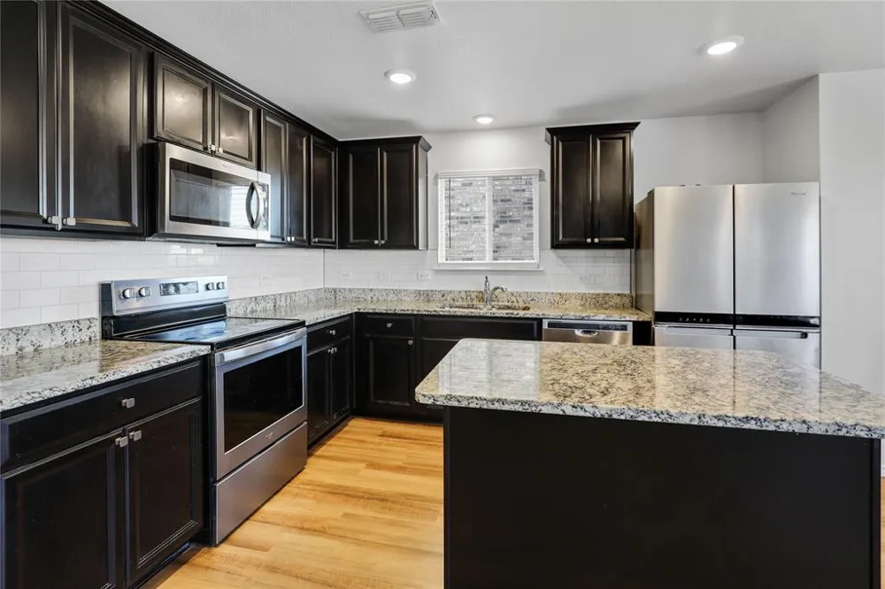 1309 Waggoner Drive Aubrey, TX 76227