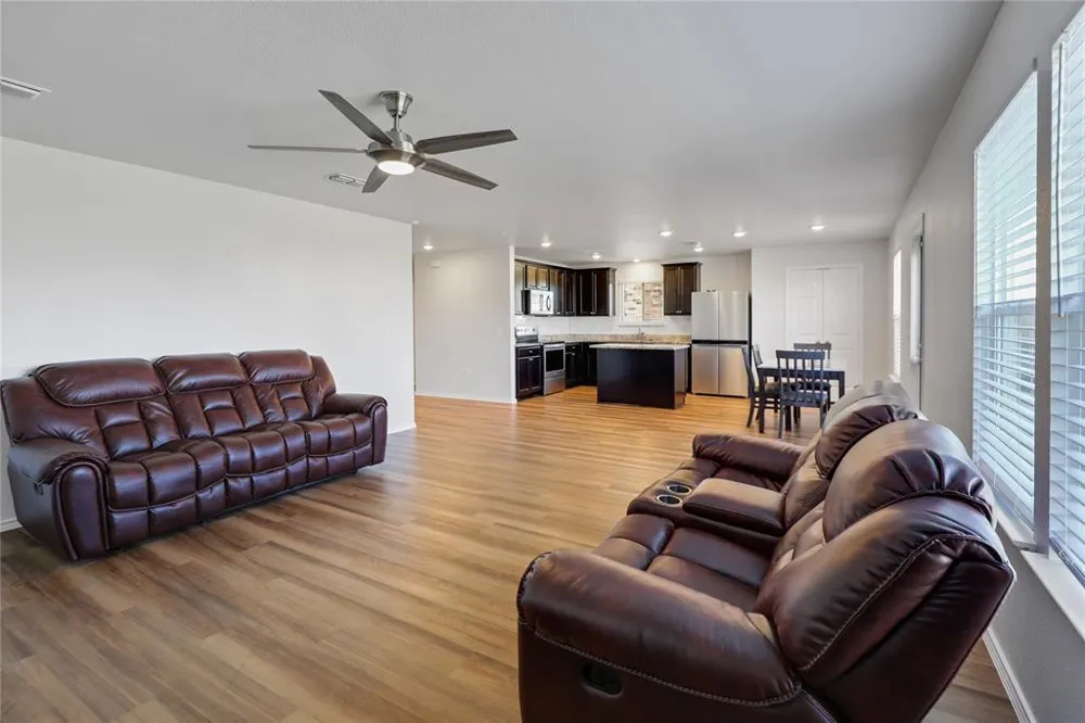 1309 Waggoner Drive Aubrey, TX 76227