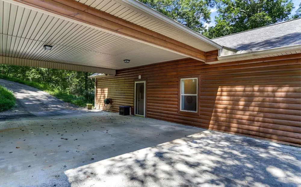 76 Hollyanne Pond RD Hayesville, NC 28904