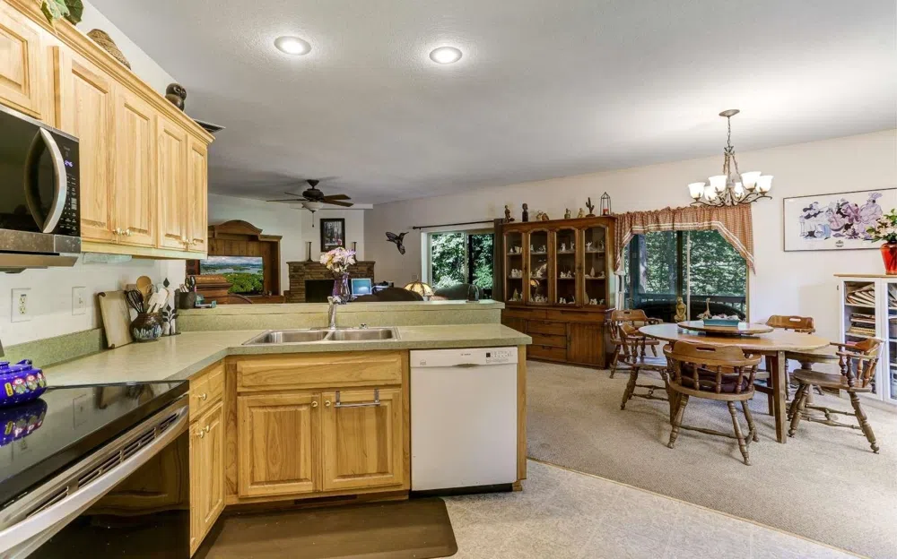 76 Hollyanne Pond RD Hayesville, NC 28904