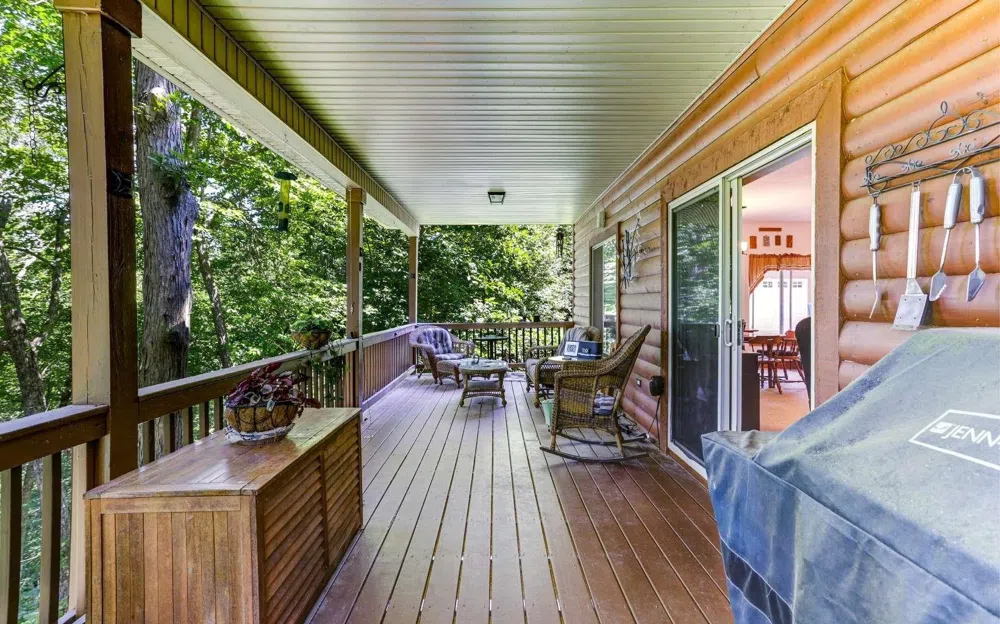 76 Hollyanne Pond RD Hayesville, NC 28904