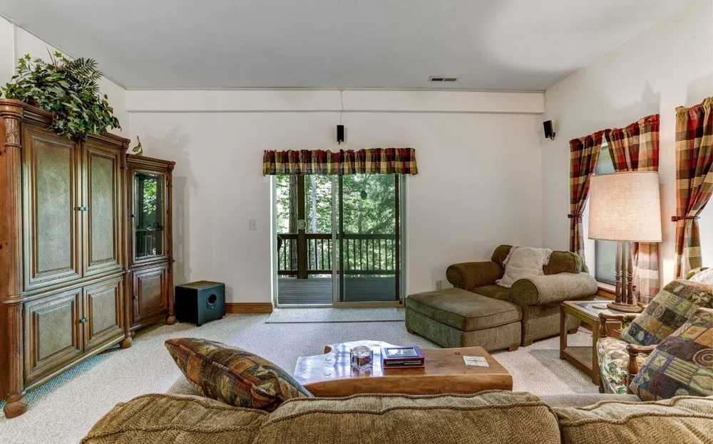 76 Hollyanne Pond RD Hayesville, NC 28904