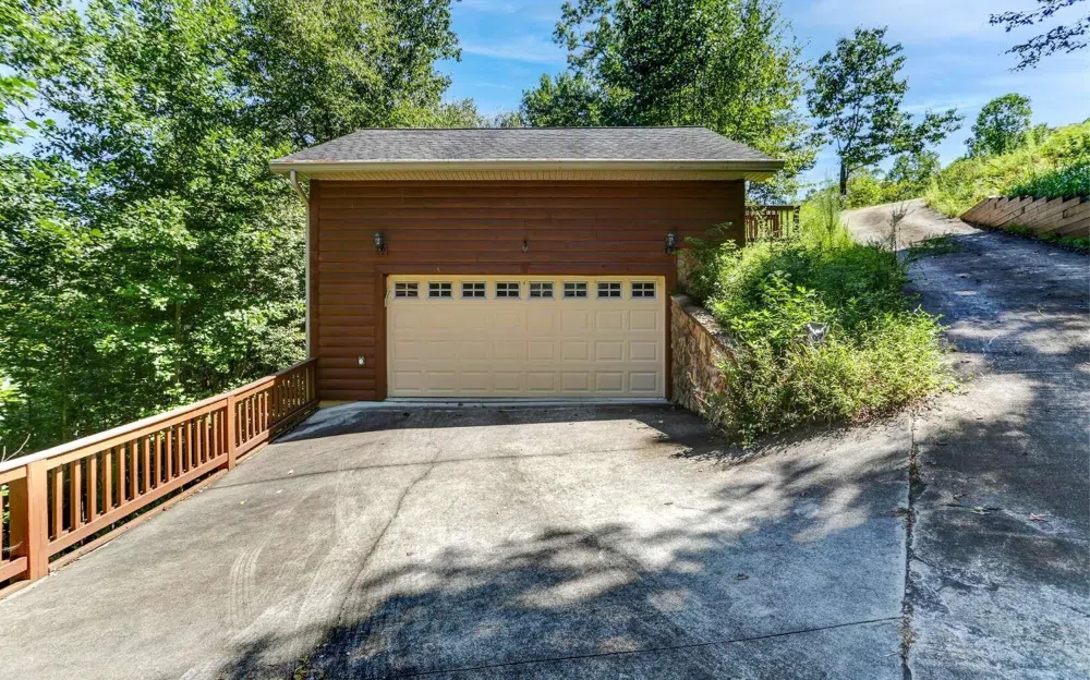 76 Hollyanne Pond RD Hayesville, NC 28904