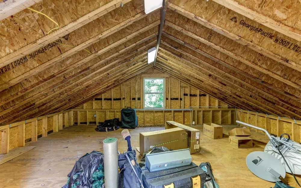 76 Hollyanne Pond RD Hayesville, NC 28904