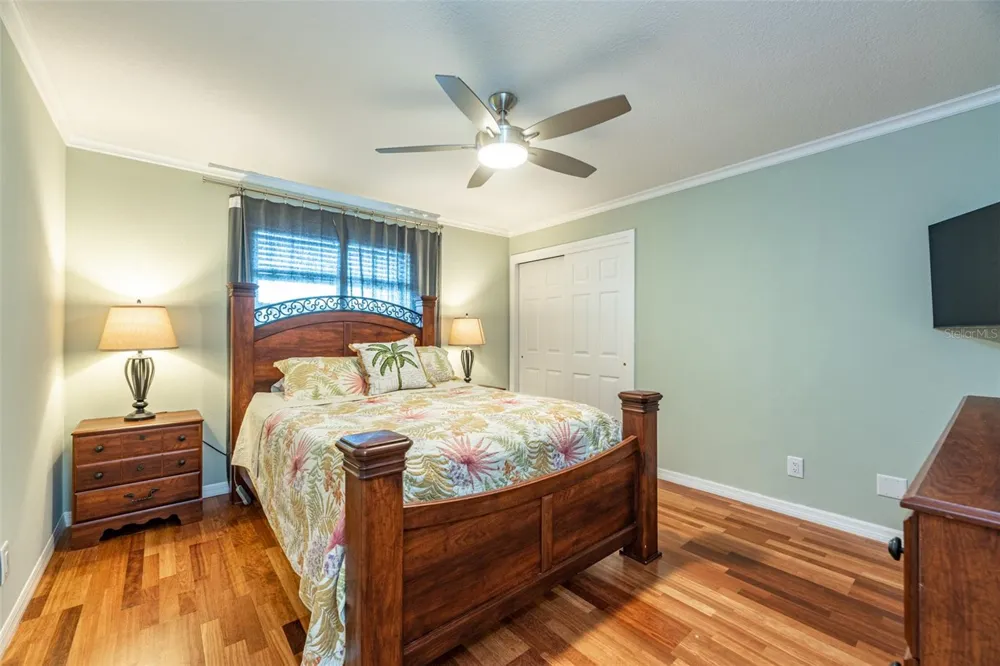 910 CHIPAWAY DRIVE Apollo Beach, FL 33572