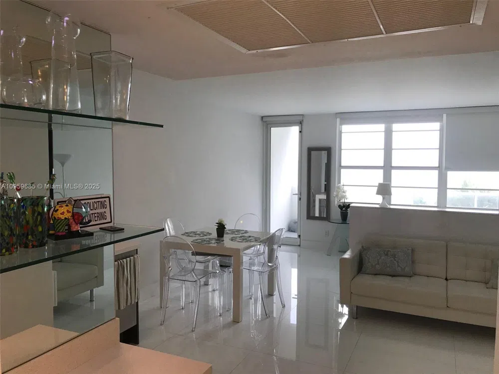 100 Lincoln Rd #719 Miami Beach, FL 33139