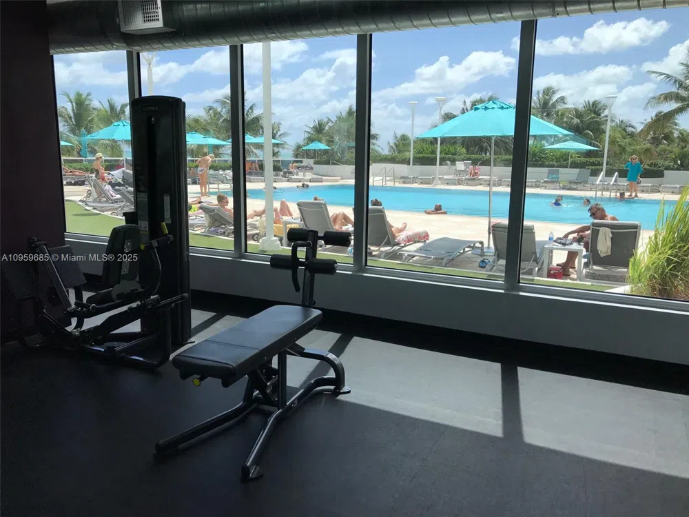 100 Lincoln Rd #719 Miami Beach, FL 33139