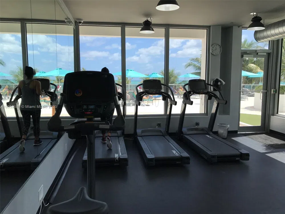100 Lincoln Rd #719 Miami Beach, FL 33139