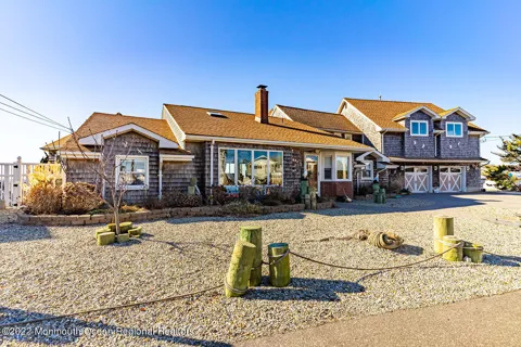 23 Harborside Drive W