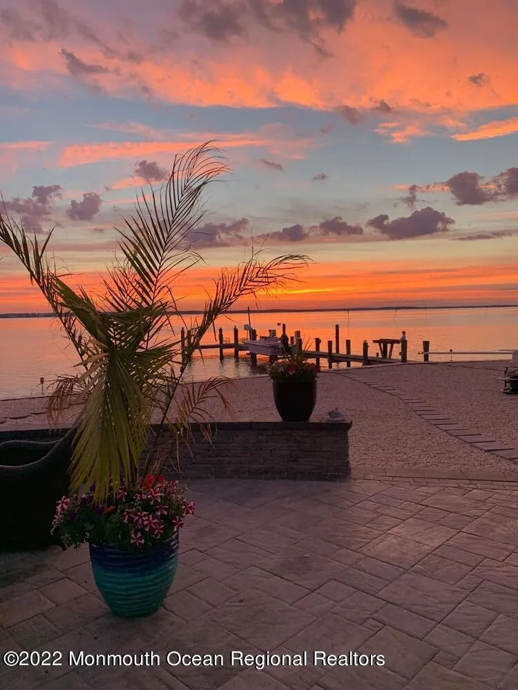 23 Harborside Drive W Ortley Beach, NJ 08751