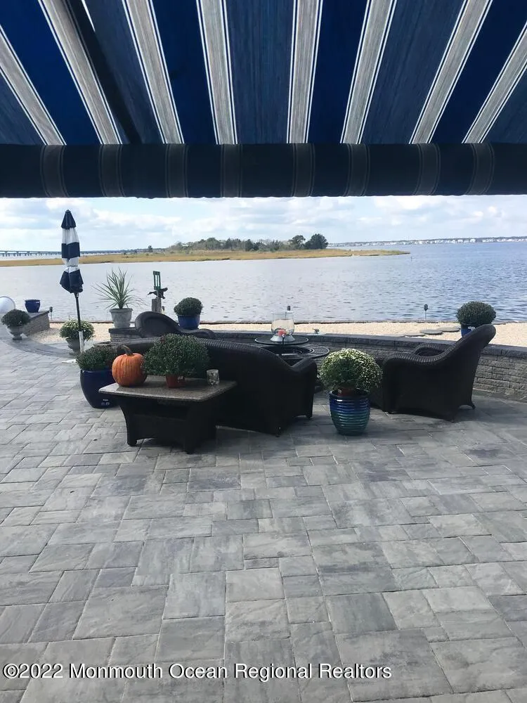 23 Harborside Drive W Ortley Beach, NJ 08751