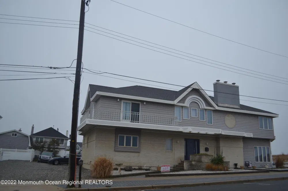106 Oceanfront Lavallette, NJ 08735