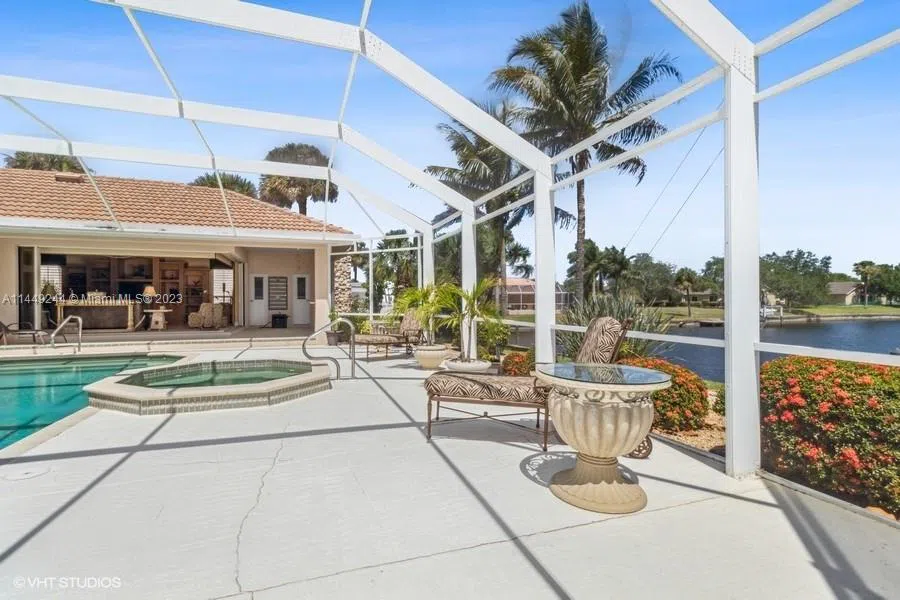 1524 Columbian Drive Punta Gorda, FL 33950