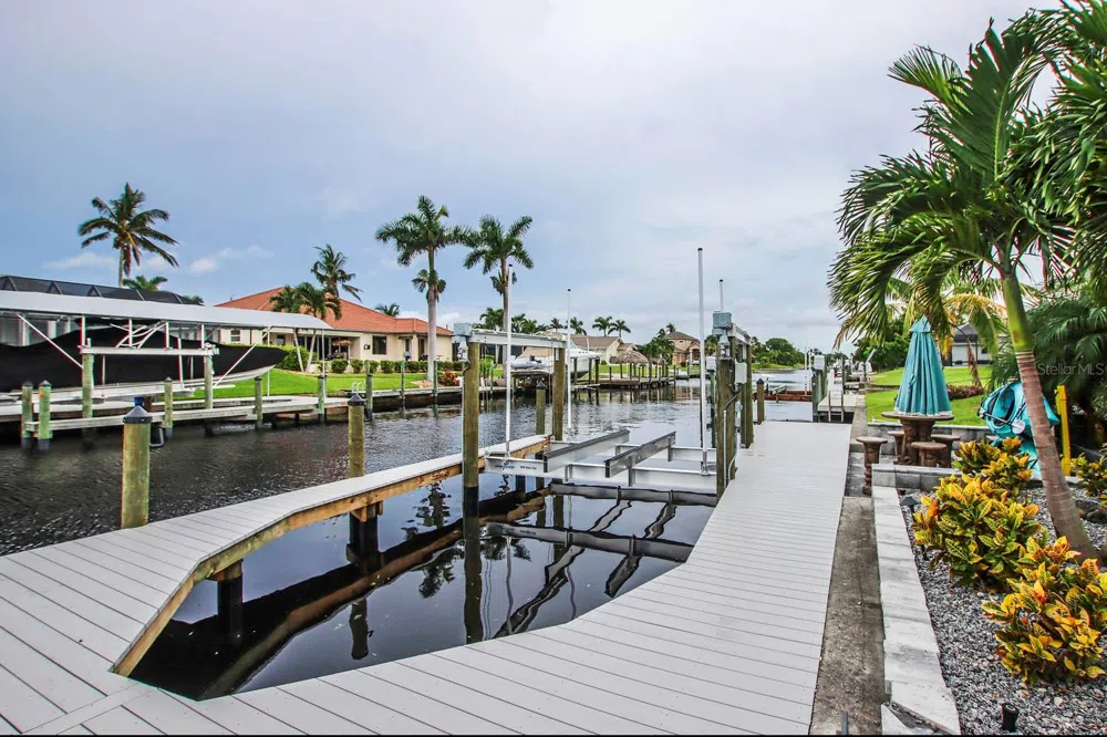 3328 SE 18TH AVENUE Cape Coral, FL 33904