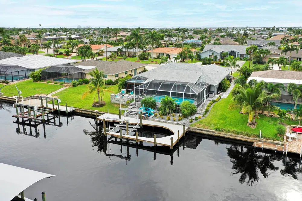 3328 SE 18TH AVENUE Cape Coral, FL 33904