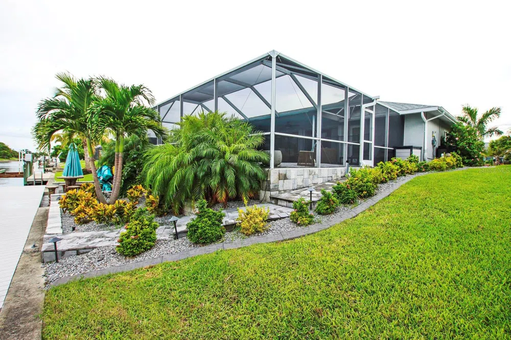 3328 SE 18TH AVENUE Cape Coral, FL 33904