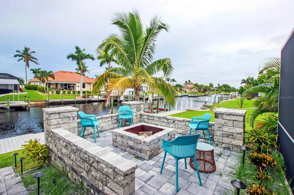 3328 SE 18TH AVENUE Cape Coral, FL 33904