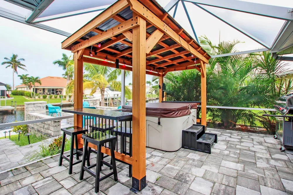 3328 SE 18TH AVENUE Cape Coral, FL 33904