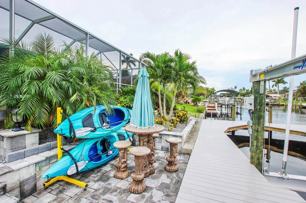 3328 SE 18TH AVENUE Cape Coral, FL 33904
