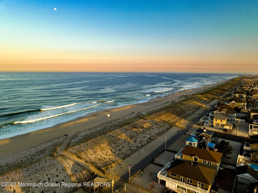 1404 Oceanfront #UPPER Lavallette, NJ 08735