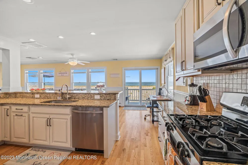1404 Oceanfront #UPPER Lavallette, NJ 08735