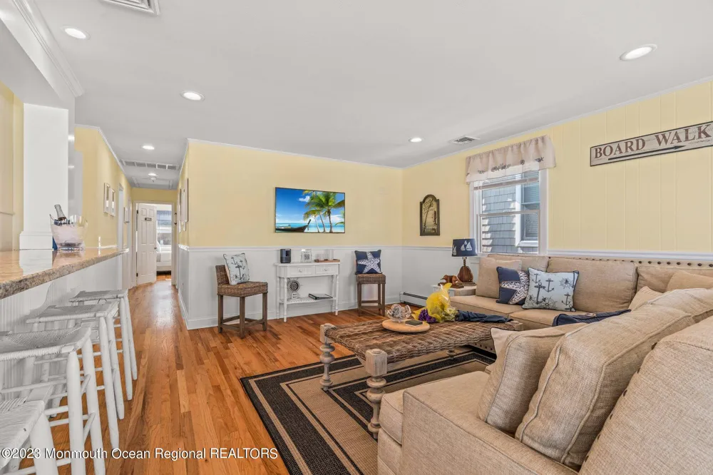 1404 Oceanfront #UPPER Lavallette, NJ 08735