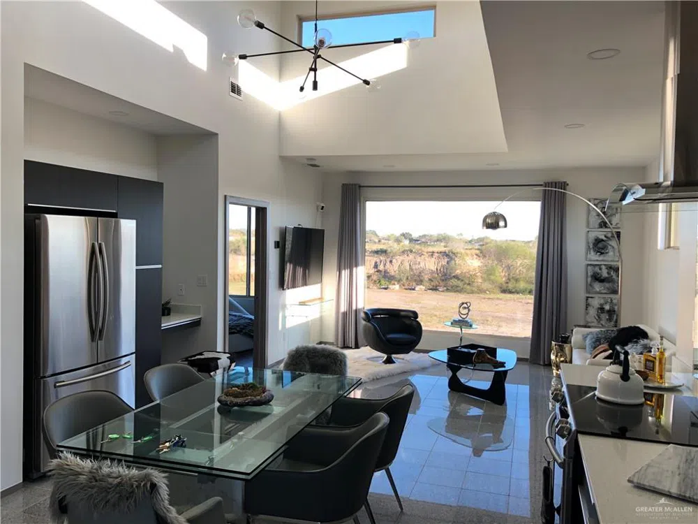 305 Palm Shores Boulevard #201A La Joya, TX 78560