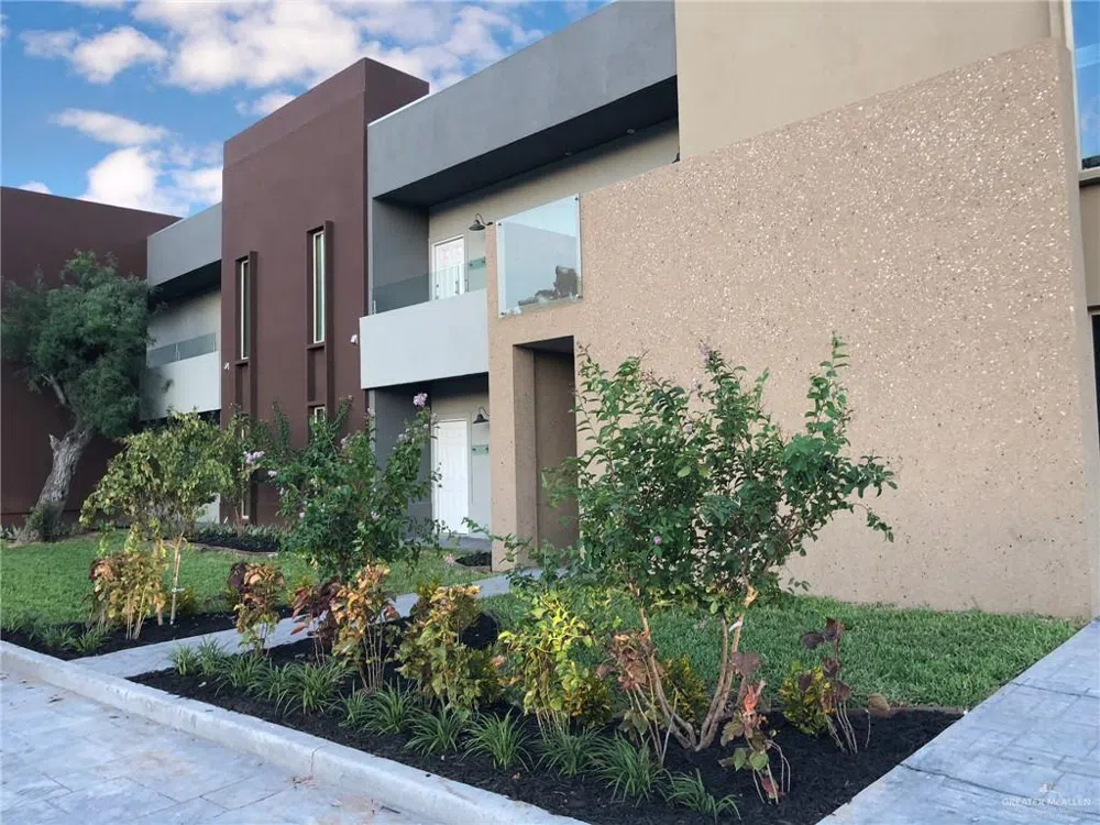 305 Palm Shores Boulevard #201A La Joya, TX 78560