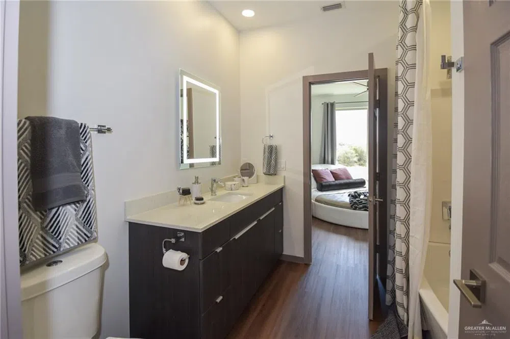 305 Palm Shores Boulevard #201A La Joya, TX 78560
