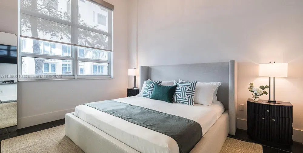2001 Biscayne Blvd #2104 Miami, FL 33137
