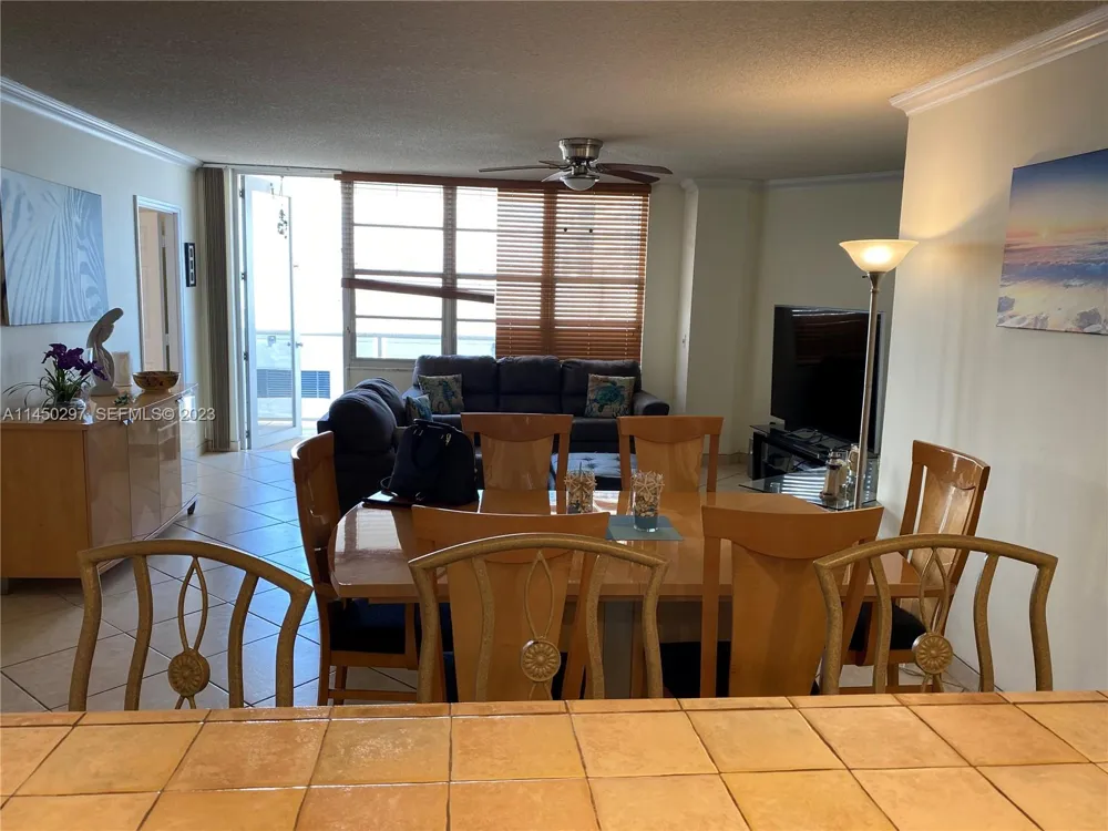 3725 S Ocean Dr #1521 Hollywood, FL 33019