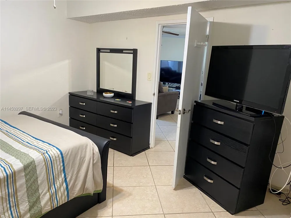 3725 S Ocean Dr #1521 Hollywood, FL 33019