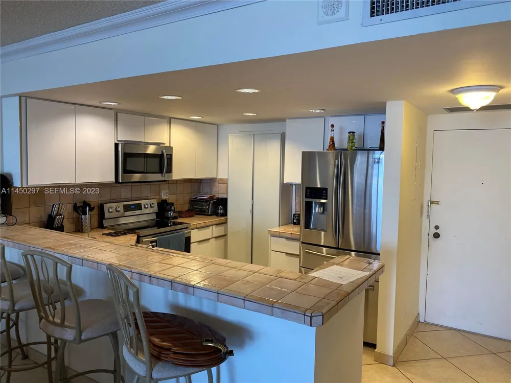 3725 S Ocean Dr #1521 Hollywood, FL 33019